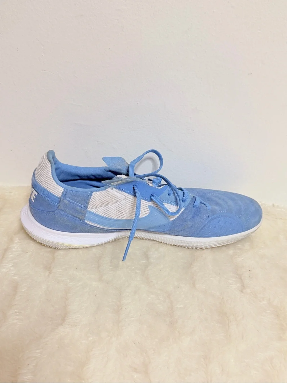 Nike StreetGato University Suede Indoor Soccer Mens 10 Blue White DC8466-400 EUC